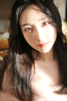 人妻